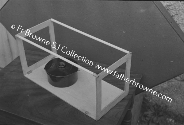 COPY NEGS CHANGING BOX ENLARGING & COPYING APPARATUS in darkroom